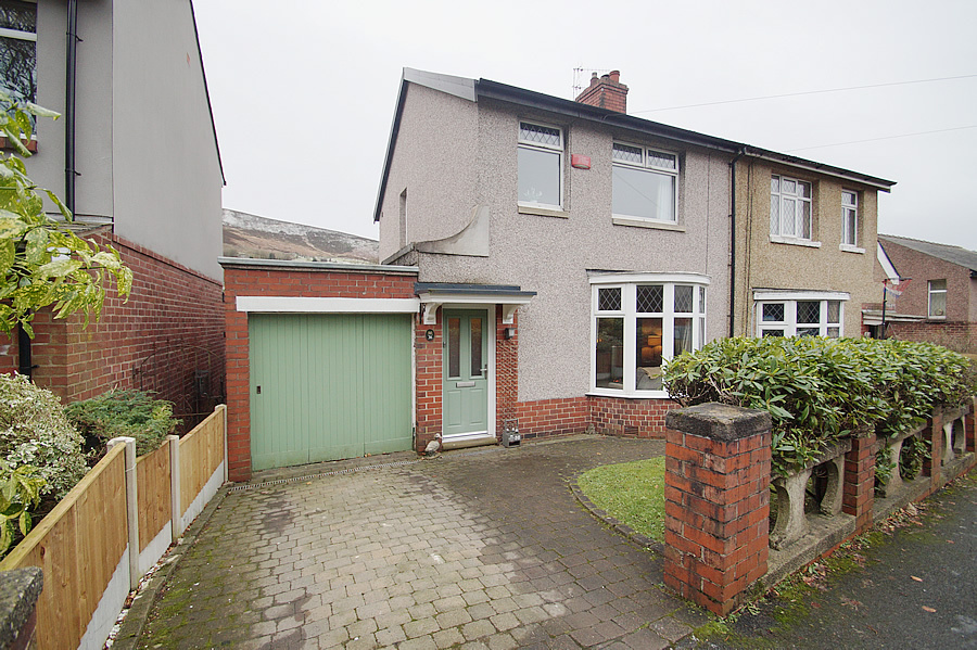 36 St Marys Drive Greenfield Bridges Estate Agents